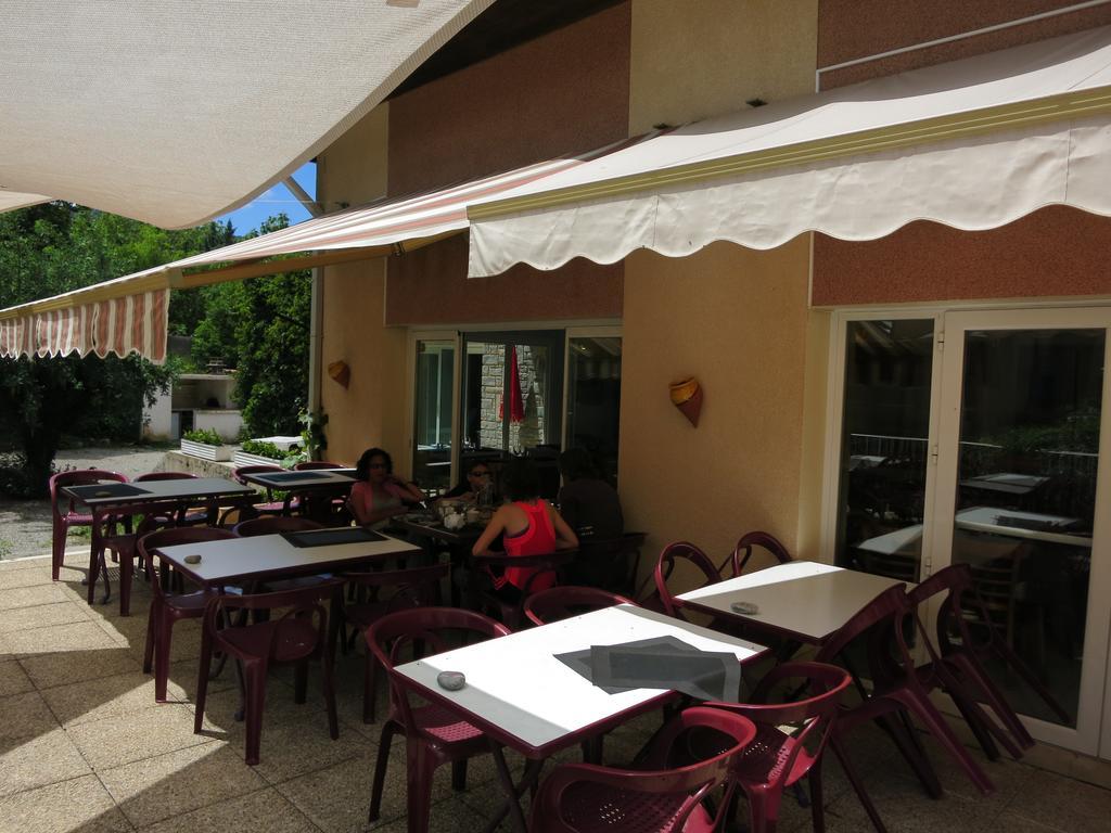 Le Pidanoux Hotel Saint-Julien-du-Verdon Kültér fotó
